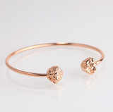 Minimalist Lion Cuff Bangle [4 Variants] - Tasseti